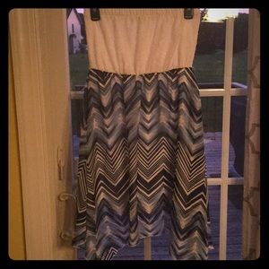 White And Blue Strapless Dress